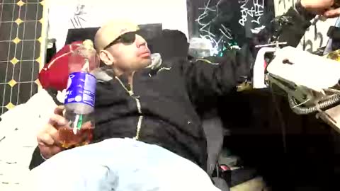 Snapshot of son_e_blacc chatting on 12-17-24, 10:01 Soni online show from 12-17-24, 10:01