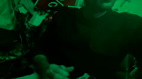 Snapshot of son_e_blacc chatting on 10-15-25, 02:33 Soni online show from 10-15-25, 02:33