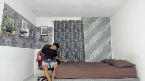 Snapshot of son_hades chatting on 02-22-26, 04:02 son_hades online show from 02-22-26, 04:02