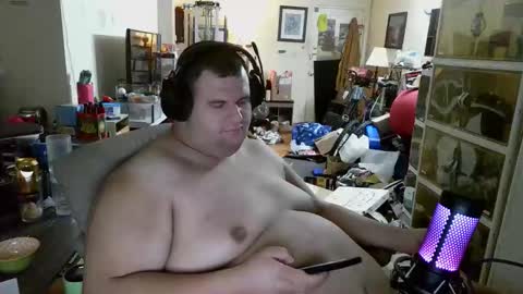Snapshot of sonblok222 chatting on 10-16-25, 11:17 sonblok222 online show from 10-16-25, 11:17