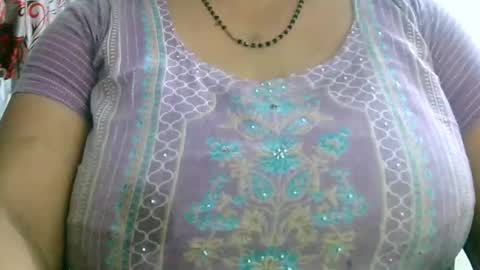 soni88888 online show from 12-04-24, 02:48