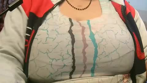 soni88888 online show from 12-10-24, 02:39