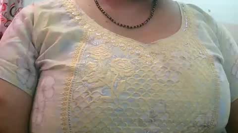 soni88888 online show from 02-05-25, 04:48