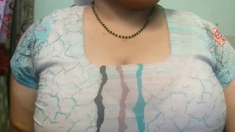 soni88888 online show from 02-09-25, 11:14