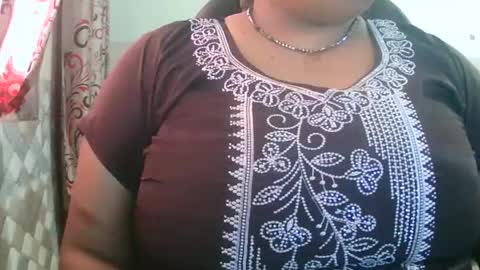 soni88888 online show from 02-23-25, 06:17