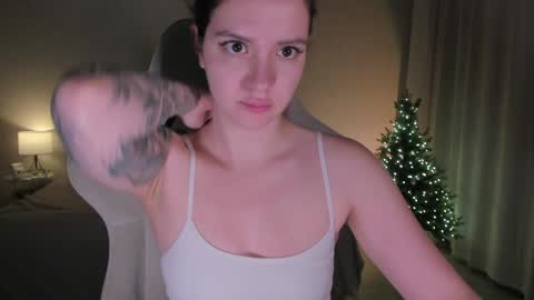 sonia_moon_ online show from 12-30-24, 01:26