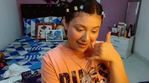 Snapshot of soniafuckboobs chatting on 12-18-24, 03:22 soniafuckboobs online show from 12-18-24, 03:22