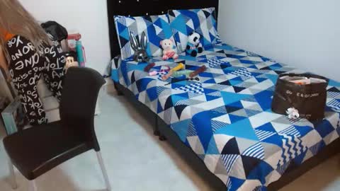 sonialatin69 online show from 09-29-25, 12:54