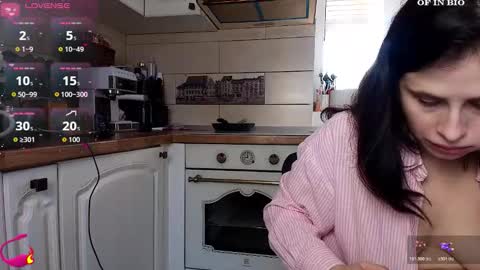 Snapshot of soniavibes chatting on 02-25-26, 07:07 Sonia online show from 02-25-26, 07:07