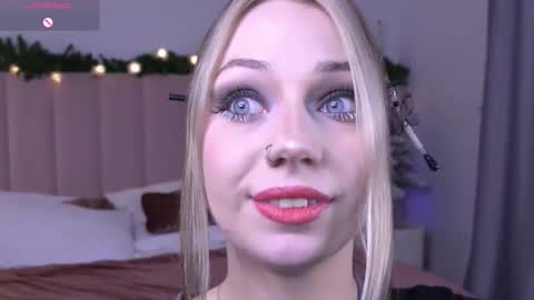 Your ghost wife online show from 12-22-25, 04:26