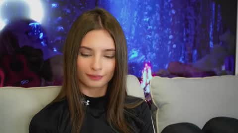 Eva 3 online show from 11-10-25, 06:01