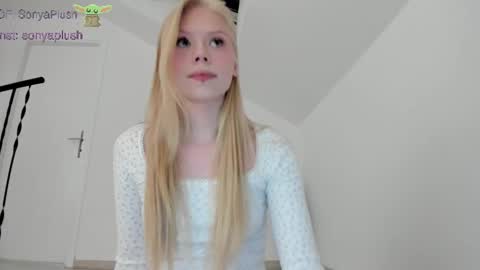 Sonya  Instagram   Twitter sonyaplushgirl  OnlyFans sonyaplush online show from 02-20-25, 06:46