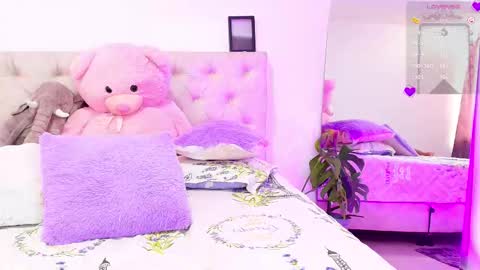 Snapshot of soofikiss chatting on 10-28-25, 08:55 sofi online show from 10-28-25, 08:55