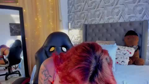 sophie online show from 09-24-25, 09:51