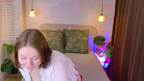 Sophie online show from 09-20-25, 01:45