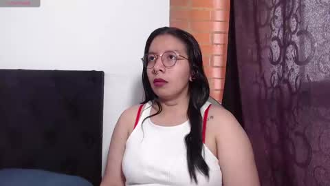 Snapshot of sophia_666_ chatting on 02-14-25, 04:20 Sophia online show from 02-14-25, 04:20