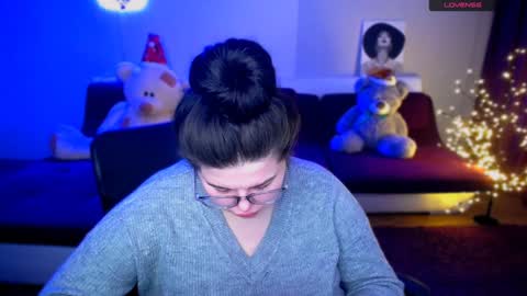 sophia__olsen online show from 12-04-24, 09:51