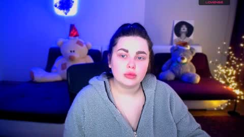 sophia__olsen online show from 12-08-24, 09:35