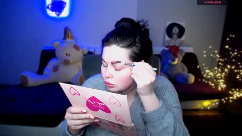 sophia__olsen online show from 12-25-24, 06:20