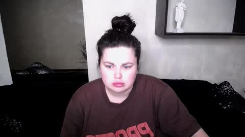 sophia__olsen online show from 10-15-25, 05:40