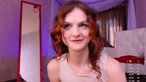 Snapshot of sophia_dreamy chatting on 02-24-25, 07:33 Sophia online show from 02-24-25, 07:33