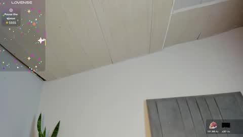 Snapshot of sophia_ebony___ chatting on 10-18-25, 12:17 sophia_ebony___ online show from 10-18-25, 12:17