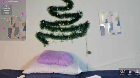 Snapshot of sophia_ebony___ chatting on 11-27-25, 01:02 sophia_ebony___ online show from 11-27-25, 01:02