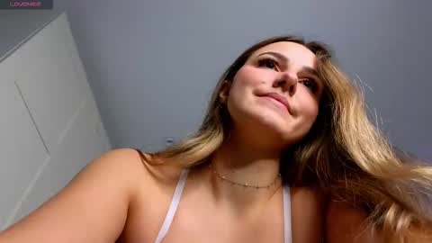 Sophia online show from 01-12-26, 10:42