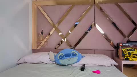 Sophia Grand online show from 10-22-25, 05:19