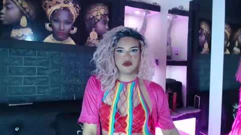 sophia_hott01 online show from 01-07-26, 12:29