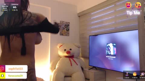 Sophia Carson online show from 01-28-25, 11:17