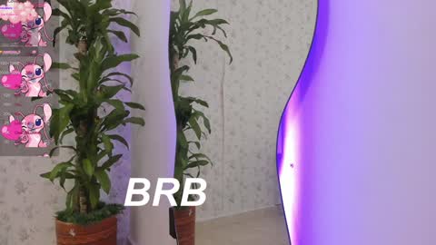 Snapshot of sophia_walkett chatting on 01-23-25, 06:35 Michelle online show from 01-23-25, 06:35