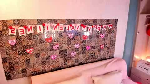 Snapshot of sophia_wilsonn_ chatting on 02-17-25, 05:21 Sofi online show from 02-17-25, 05:21