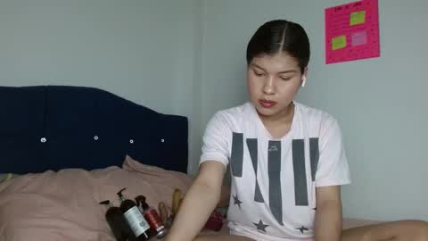 Snapshot of sophiabedford chatting on 12-16-24, 05:11 Sophia Bedford online show from 12-16-24, 05:11