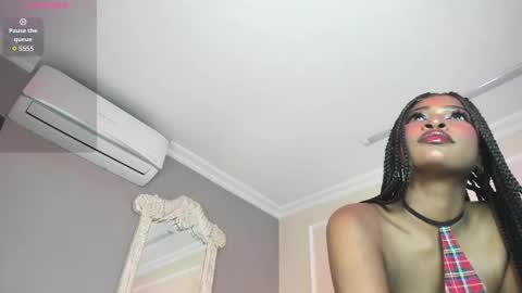 Snapshot of sophiabloss chatting on 10-04-25, 04:43 Sophie online show from 10-04-25, 04:43