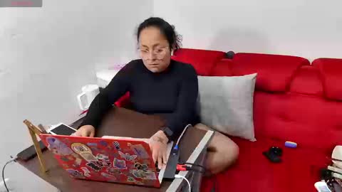 sophiaburton online show from 09-27-25, 10:37