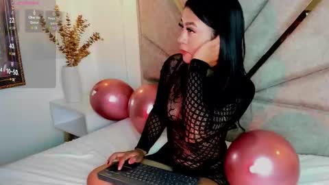 sophia cortes online show from 10-05-25, 09:07