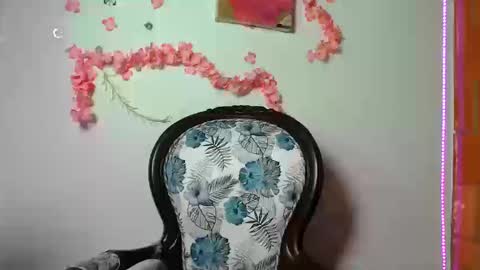 sophia online show from 10-18-25, 10:10