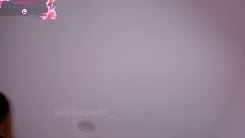 Snapshot of sophiaparis_ chatting on 02-27-26, 04:12 sophiaparis_ online show from 02-27-26, 04:12