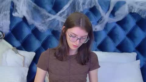 Snapshot of sophiaprove chatting on 10-26-25, 04:18 SophiaProve online show from 10-26-25, 04:18