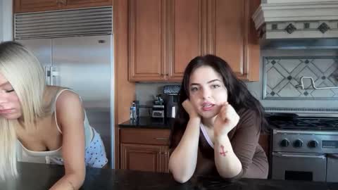 sophiarenae online show from 01-14-26, 07:19