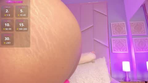 SophiaSmiths online show from 01-06-25, 11:42