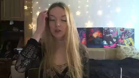 Snapshot of sophiasonata chatting on 02-14-25, 10:49 SophiaSonata online show from 02-14-25, 10:49
