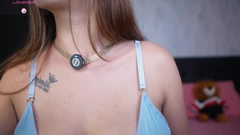 Sophy online show from 01-14-26, 01:44