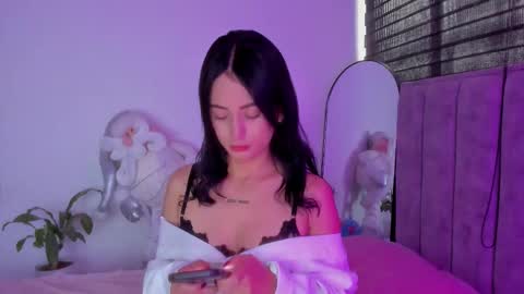  Sophie  online show from 12-18-25, 09:32