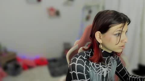 Snapshot of sophie_dolly_ chatting on 03-07-25, 07:27 sophie doll online show from 03-07-25, 07:27