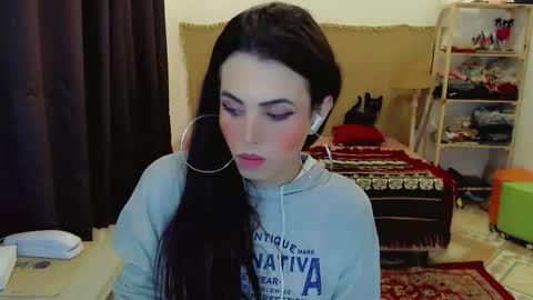 Snapshot of sophie_fantasy_hot chatting on 02-24-26, 02:31 Sophie Fantasys online show from 02-24-26, 02:31