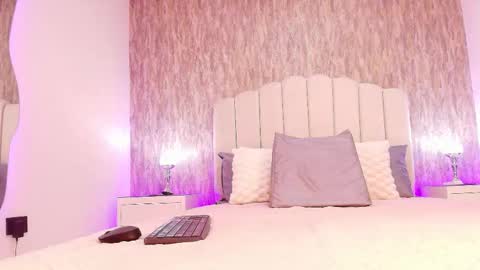 sophie online show from 11-15-25, 11:51