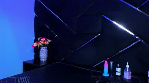 sophie_jhoms online show from 11-15-25, 09:43