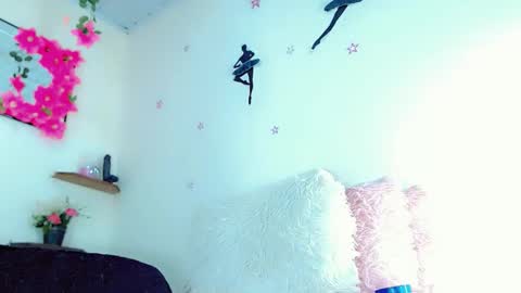 sophie_miaa online show from 12-28-24, 05:46